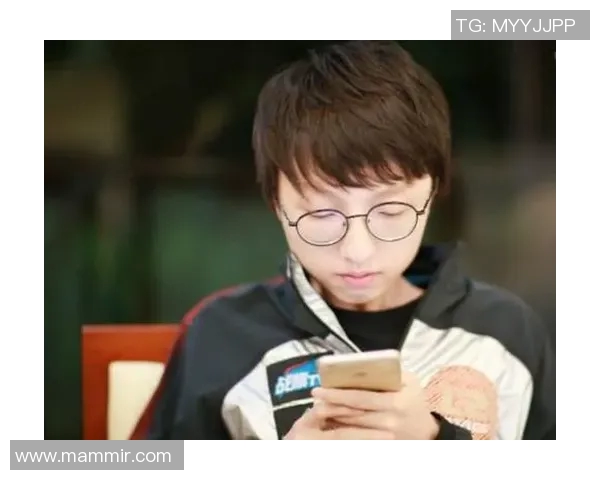 赛后复盘：JDG与RNG灵活应变的精彩对决分析与启示